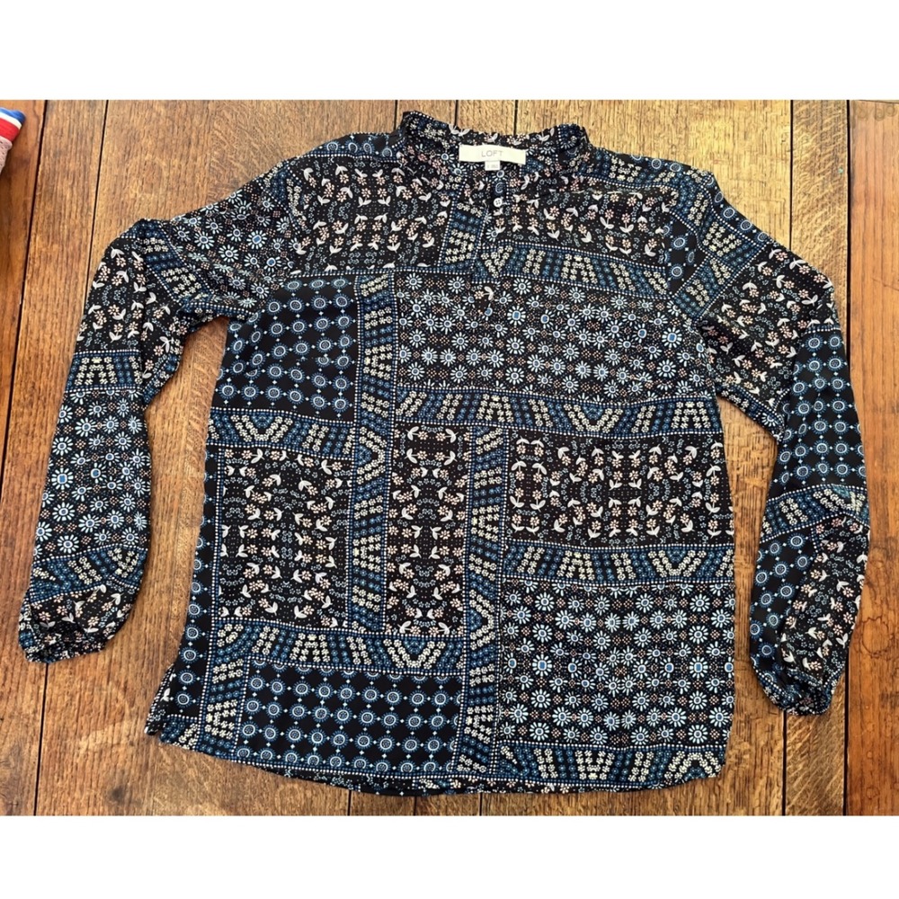 LOFT floral patchwork blue quilt pattern long sleeved blouse S prairie office